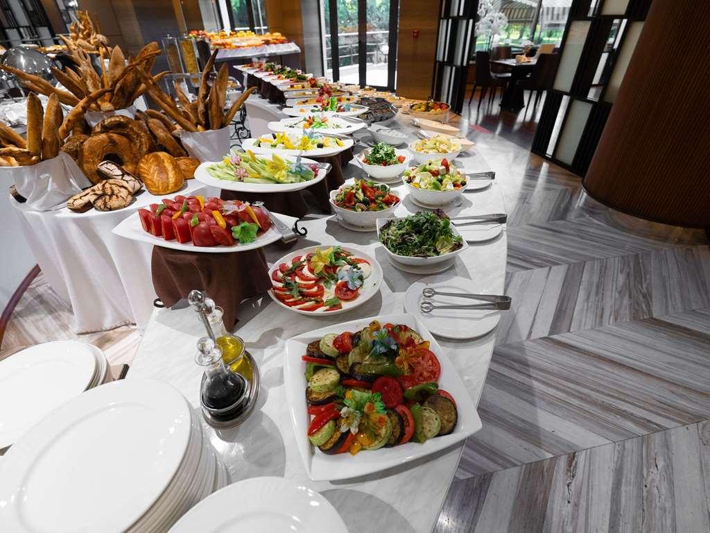 Moevenpick Hotel Taşkent Restoran fotoğraf